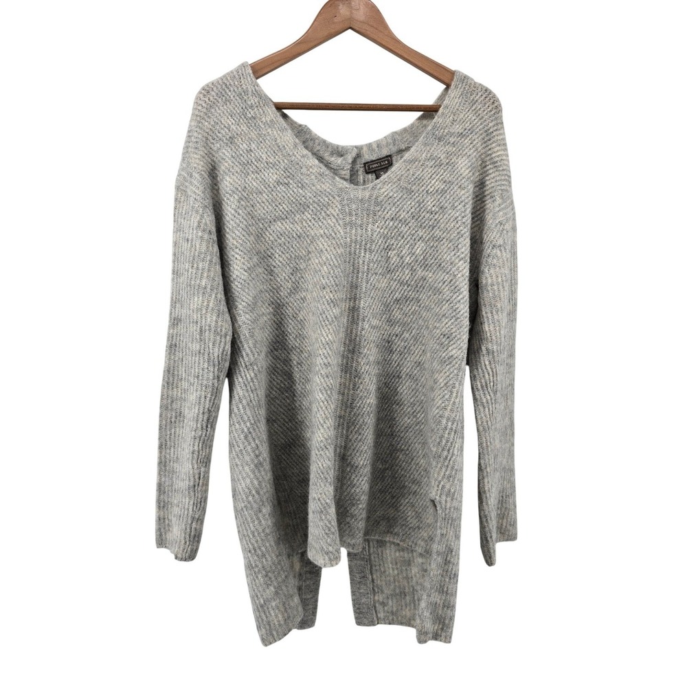 J.Crew Point‎ Sur Sweater Womens Medium Gray Button Back Ribbed Knit V-Neck